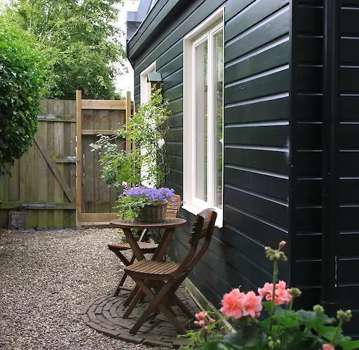 萨玛豪斯赞德沃特山林小屋 * 赞德沃特