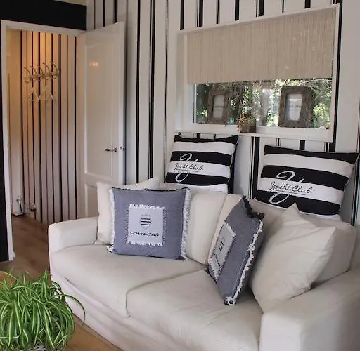 Summerhouse אכסניה